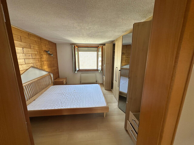 Interessante Dachgeschosswohnung mit Gartennutzung