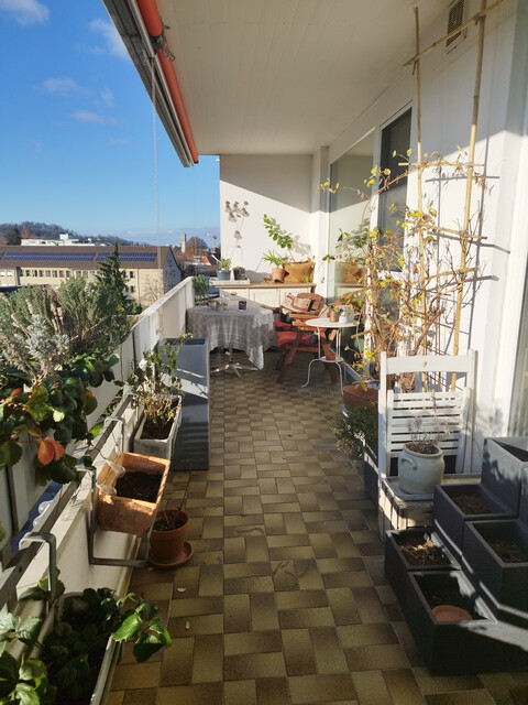 Geräumige Wohnung mit Balkon, Garage, Keller und Fahrradabstellraum in zentraler Lage in Lustenau