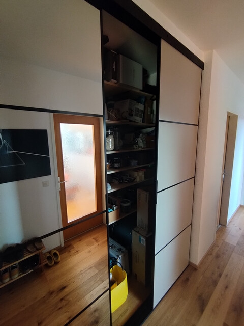 Geräumige Wohnung mit Balkon, Garage, Keller und Fahrradabstellraum in zentraler Lage in Lustenau