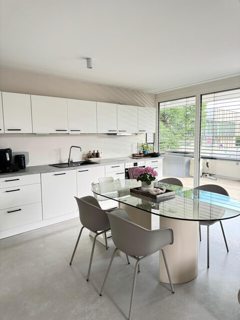 Hochwertige 3-Zimmer-Wohnung 75m² mit 24 m² Terrasse & Tiefgarage in Lauterach