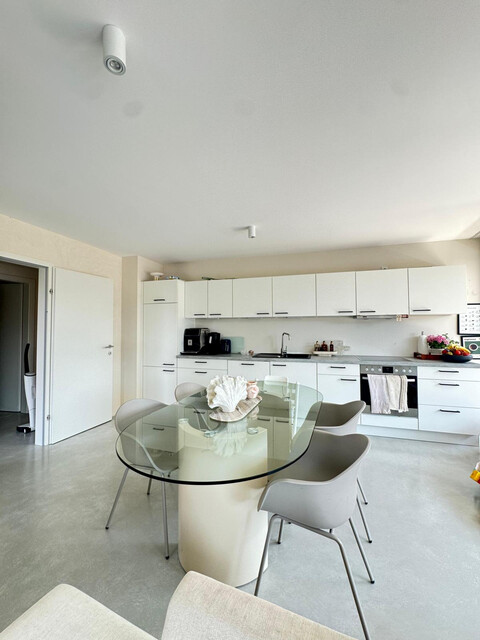 Hochwertige 3-Zimmer-Wohnung 75m² mit 24 m² Terrasse & Tiefgarage in Lauterach