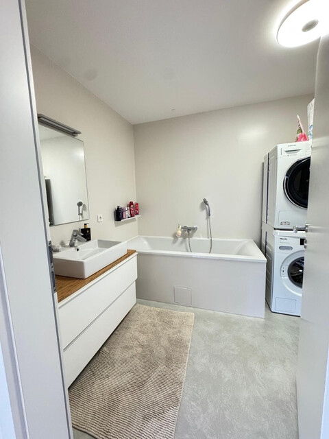 Hochwertige 3-Zimmer-Wohnung 75m² mit 24 m² Terrasse & Tiefgarage in Lauterach