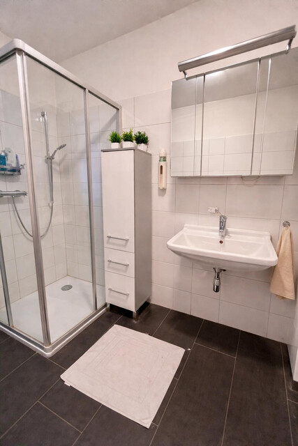 2-Zimmer Gartenwohnung, inkl. Carport und Keller