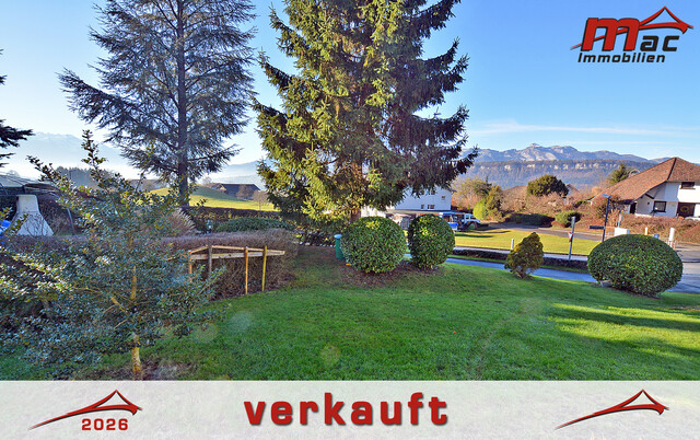 Großes Baugrundstück in sonniger Lage mit schöner Fernsicht