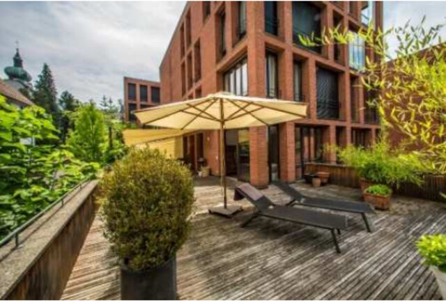 DORNBIRN-OBERDORF: 93 m² plus 88 m² Terrasse mit Blick in den Villenpark!