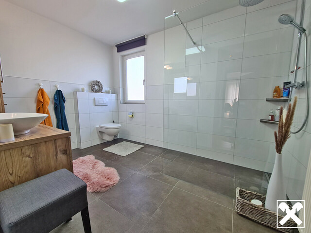 Eckreihenhaus: Familienfreundlich zum Quadrat