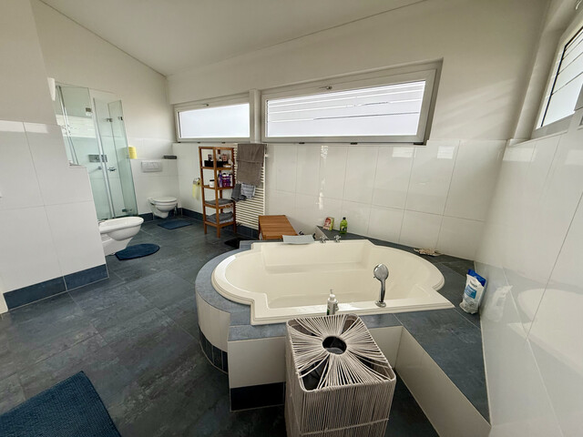 Modernes Wohnen in schönem, gehobenem Einfamilienhaus  in ruhiger Lage in Weiler! 