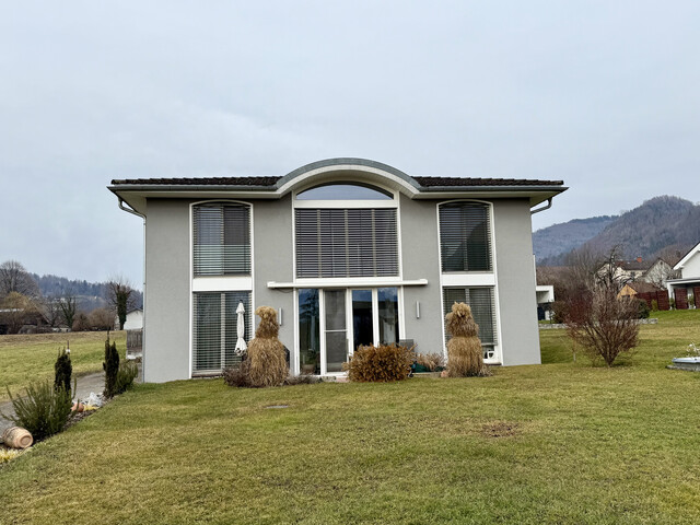 Modernes Wohnen in schönem, gehobenem Einfamilienhaus  in ruhiger Lage in Weiler! 