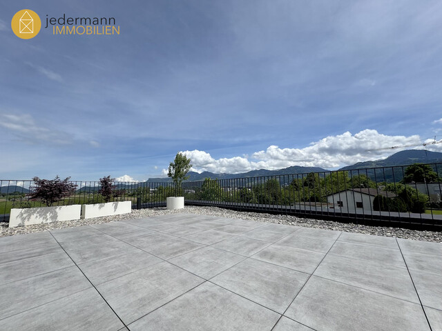 FELDKIRCH: EXKLUSIVE PENTHOUSEWOHNUNG MIT 360°-PANORAMABLICK IN GISINGEN