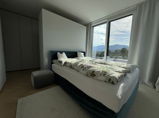 Exklusive 4-Zimmer Penthousewohnung in 6800 privat zu verkaufen