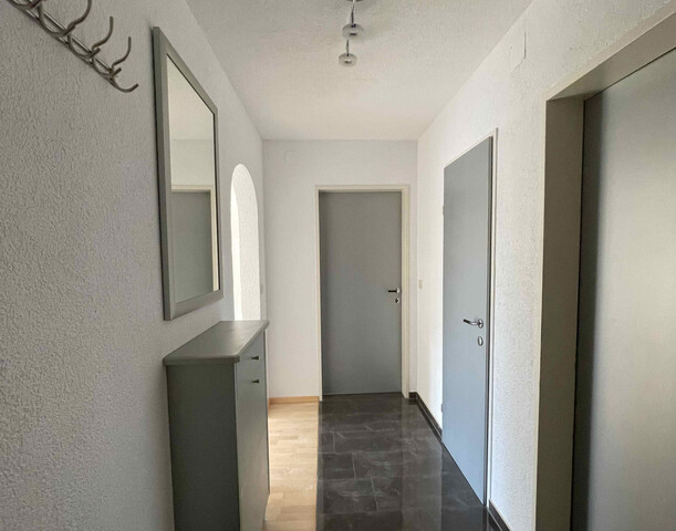 Schöne 2-Zimmer-Dachterrassenwohnung in zentraler Lage in Gisingen zu vermieten