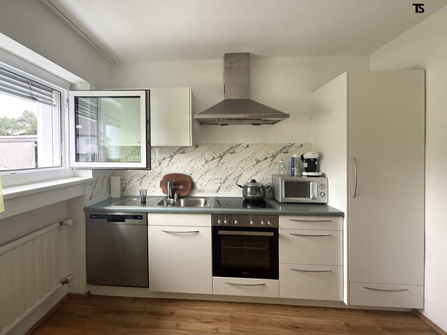 Feldkirch-Tisis: Großzügige 3,5-Zimmer-Wohnung ca. 75 m2 mit kleinem Balkon – nahe LKH & Grenze Liechtenstein
