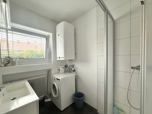 Feldkirch-Tisis: Großzügige 3,5-Zimmer-Wohnung ca. 75 m2 mit kleinem Balkon – nahe LKH & Grenze Liechtenstein