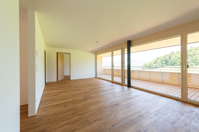 2-Zimmer-Terrassenwohnung mit Panoramaaussicht in Egg-Großdorf