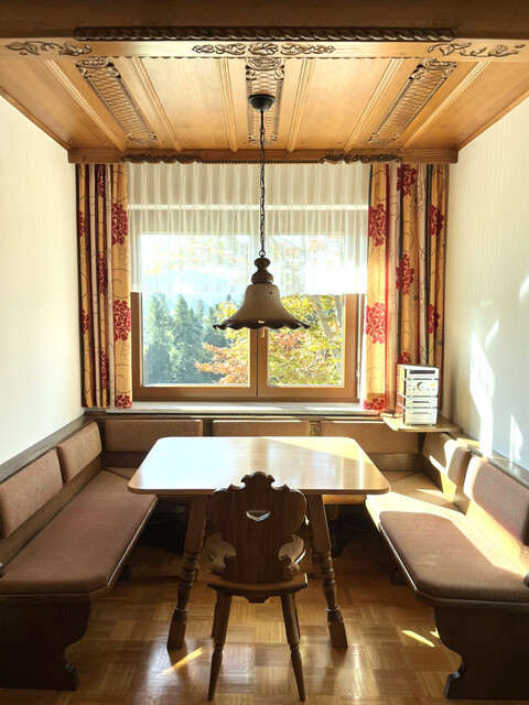 Einfamilienhaus mit herrlichem Bergblick, Kaminzimmer & großem Garten