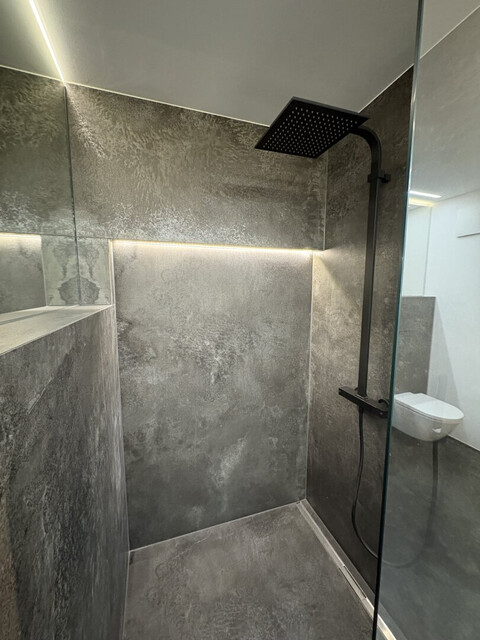 Provisionsfrei: 🏡🌟 Exklusive 2-stöckige Gartenwohnung – EG & UG mit privatem Lift, Pool, Garten & Terrassen