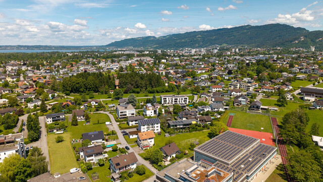 Modernisiertes Einfamilienhaus in Hard mit schönem Garten