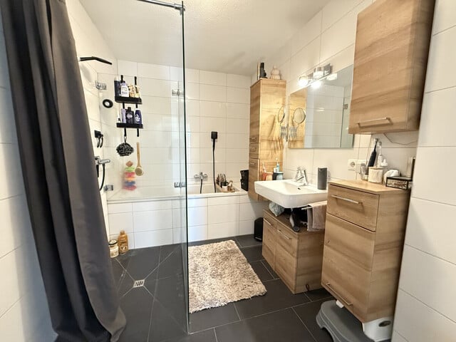 Moderne 4-Zimmer-Terrassenwohnung in ruhiger Lage – Lebensqualität in Zentrumsnähe