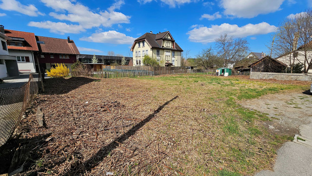 Sonniges Grundstück mit 631m² in zentraler Lage