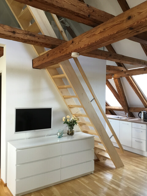 Wohnen auf Zeit - Apartment mit offenem Wohnraum und kleiner Galerie  möbliert | ruhig | hell | komplett ausgestattet
