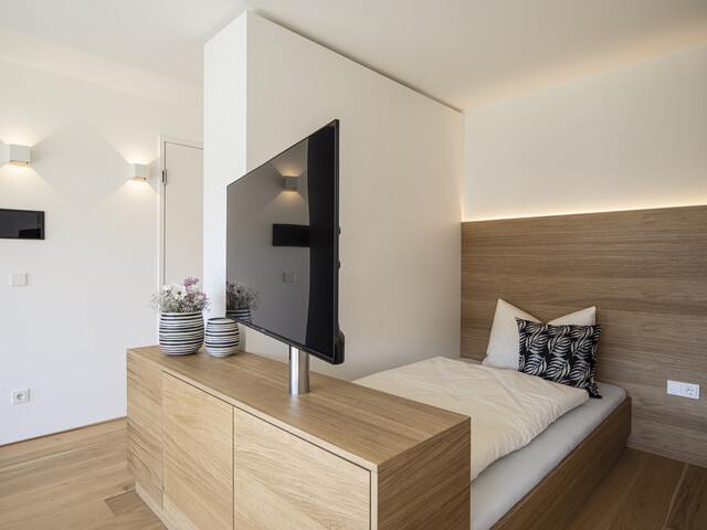 Corner21 - Micro-Apartments - Top 8