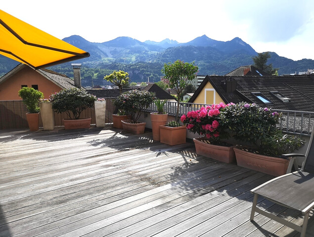 Exklusive Penthouse-Maisonette mit 100 m² Dachterrasse und Alpenpanorama!