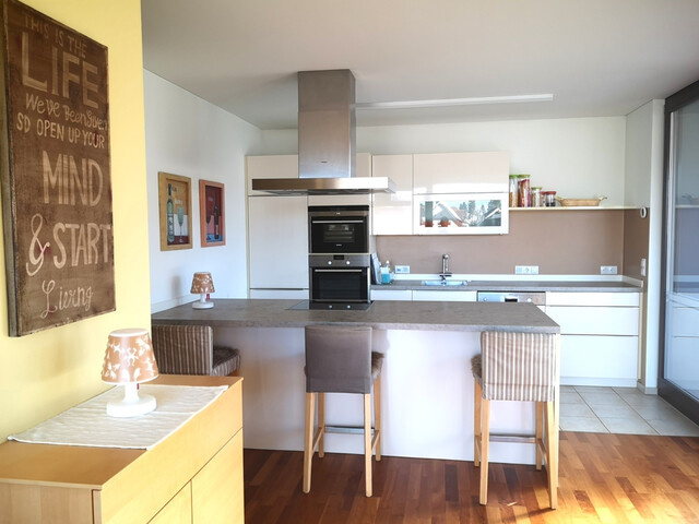 Exklusive Penthouse-Maisonette mit 100 m² Dachterrasse und Alpenpanorama!