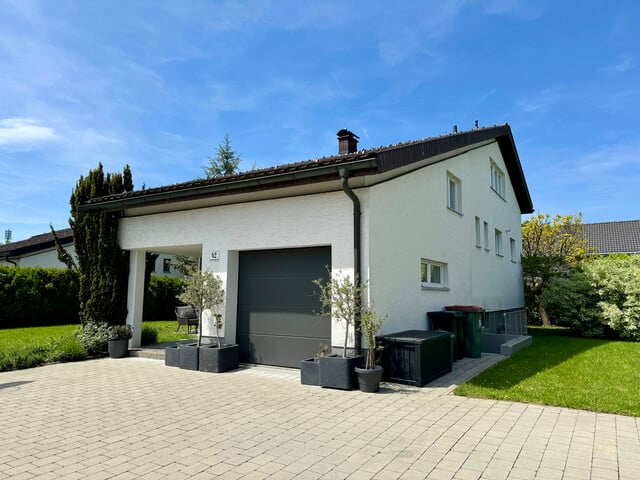 Charmantes Einfamilienhaus mit großem Garten in ruhiger Lage. Zentrumsnahe. Privat Verkauf.