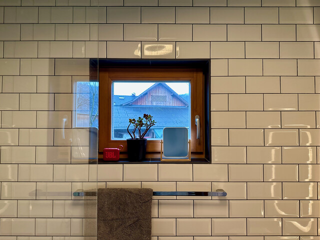 Großzügiges Wohnhaus mit großer Tenne mitten in Gisingen