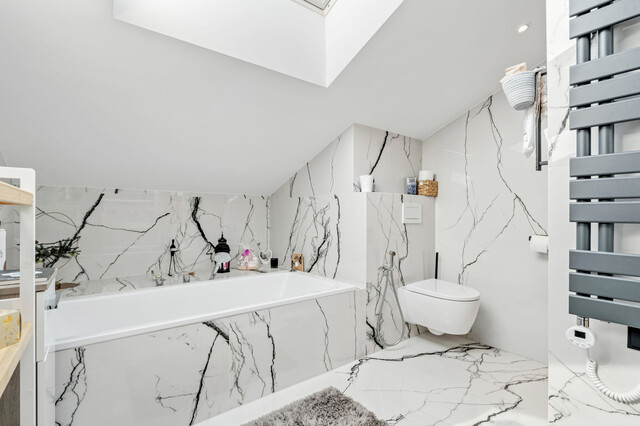 Exklusives Wohnen am Bodensee: Eckreihenhaus mit Pool und Bodenseeblick!