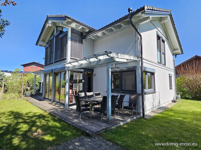 Eine Wohlfühloase in Mitten der feldkircher Bergwelt, Einfamilienhaus mit Wellnessbereich und schönem Garten!