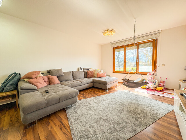 Sehr gepflegte 3-Zimmerwohnung mit Tiefgaragenplatz