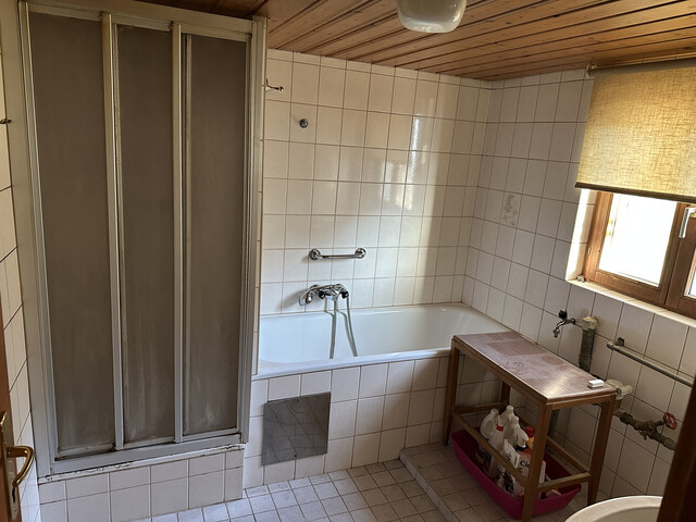 Haus mit Scheune und viel Potenzial / 950m2 Grundstück in Hohenems 