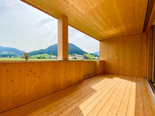 2-Zimmer Wohnung mit Terrasse & großem Garten! Top 4