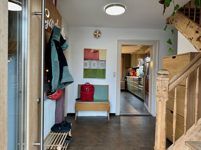 Großzügiges Wohnhaus mit großer Tenne mitten in Gisingen