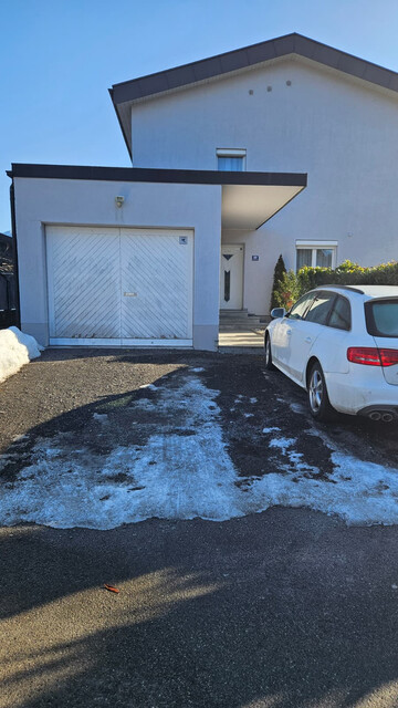 Saniertes Einfamilienhaus mit Balkon, Terrasse, Garten, Abstellraum, Keller &amp; Dachboden