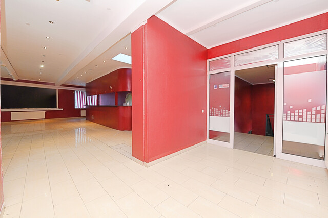 Vielseitige Geschäftsfläche mit idealer Raumaufteilung