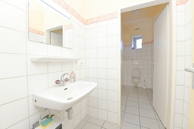 Vielseitige Geschäftsfläche mit idealer Raumaufteilung