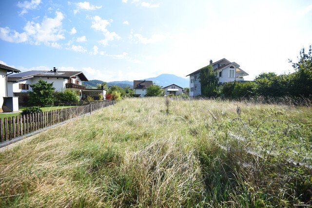 Flexibel teilbares großzügiges Baugrundstück  ca. 562,50  m²