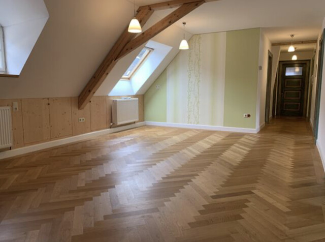 3,5 Zimmer Dachgeschosswohnung