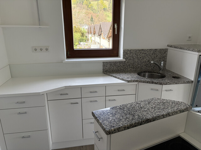 Geräumige 5-Zimmerwohnung mit  Wintergarten