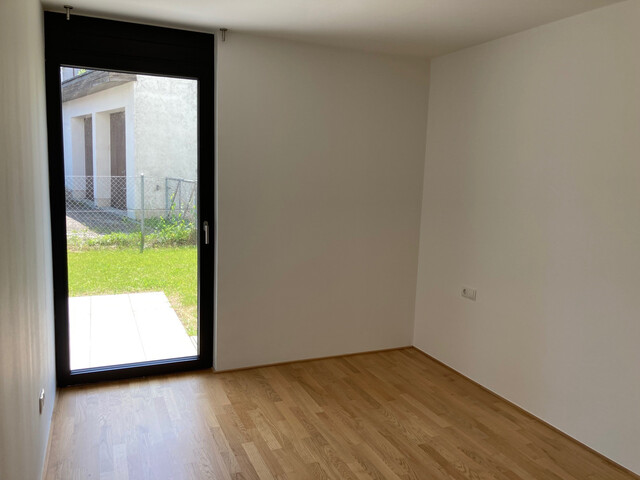 Schöne 2-Zimmer Gartenwohnung in ruhiger Lage zu vermieten!