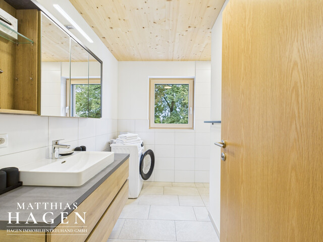 Exklusive 3-Zimmer-Residenz mit Terrasse – vollmöbliert zum Einziehen bereit!