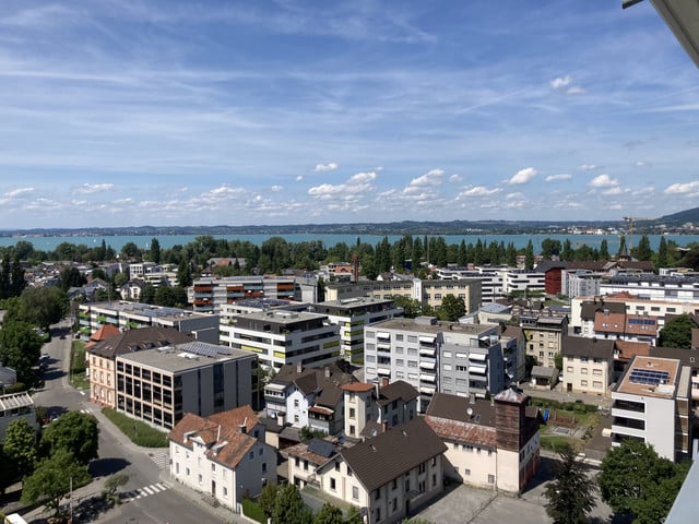 Beste Aussicht im 13. OG - geräumige, sanierte 4-Zimmerwohnung - Süd-West-Ausrichtung