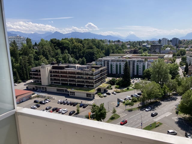 Beste Aussicht im 13. OG - geräumige, sanierte 4-Zimmerwohnung - Süd-West-Ausrichtung