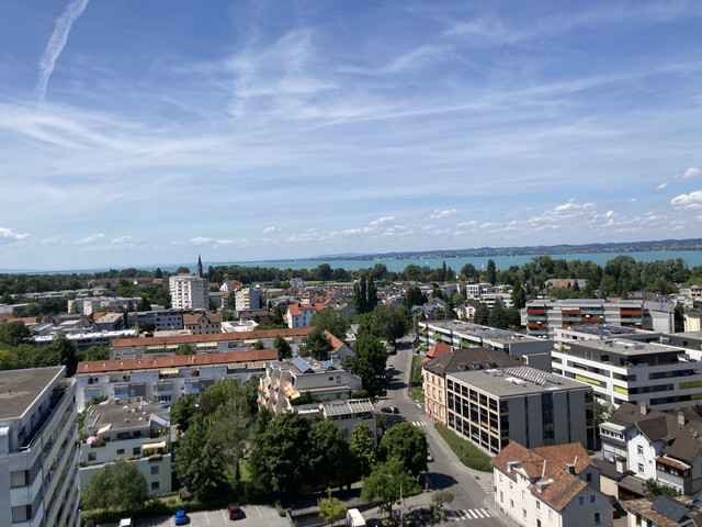 Beste Aussicht im 13. OG - geräumige, sanierte 4-Zimmerwohnung - Süd-West-Ausrichtung