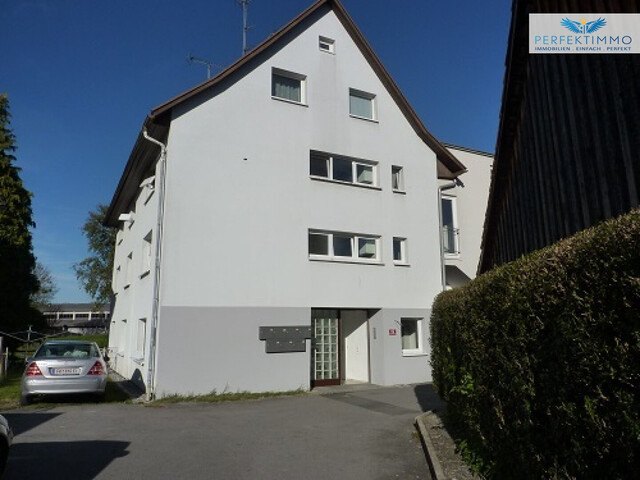 Große 3-Zimmer-Wohnung mit Terrasse