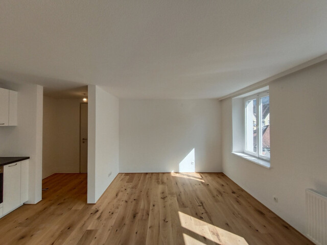 Stilvolle - 2-Zimmerwohnung komplett saniert!