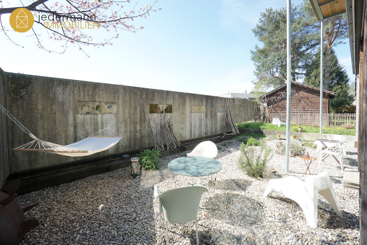 !! VERGEBEN !! Lauterach: Eindrucksvolles Architektenhaus im puristischen Stil!