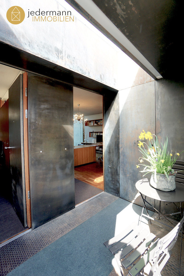 !! VERGEBEN !! Lauterach: Eindrucksvolles Architektenhaus im puristischen Stil!